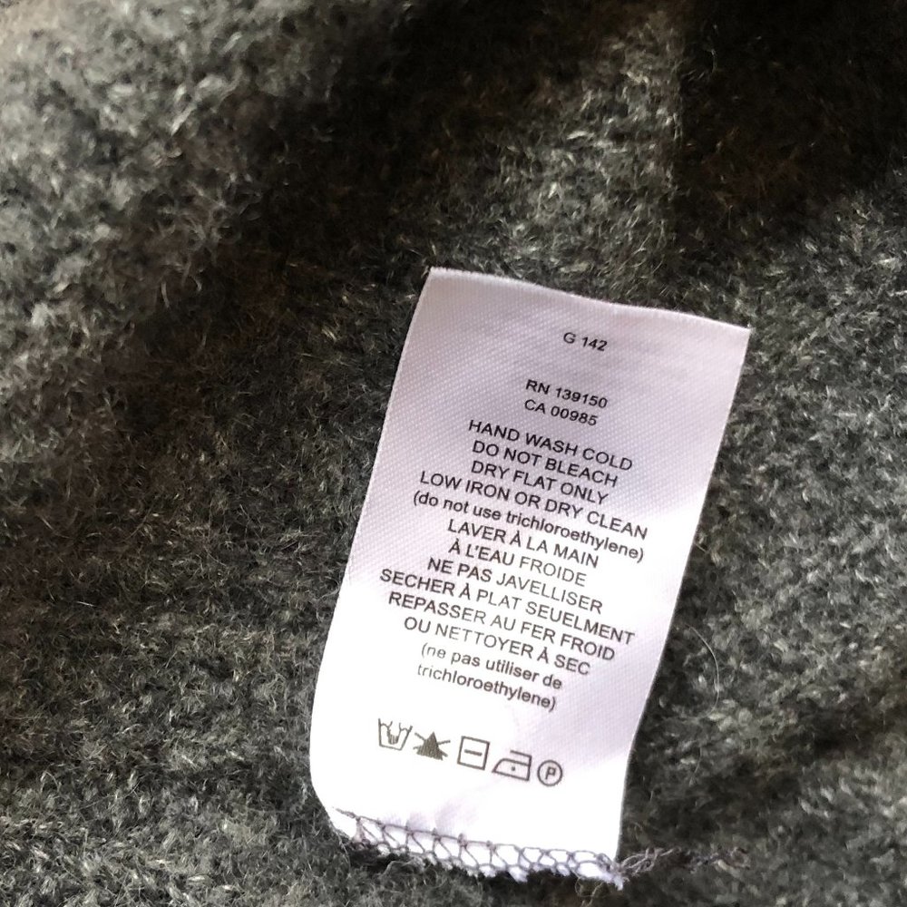 The Row Cashmere and Silk Sweater - Picture 7 of 9